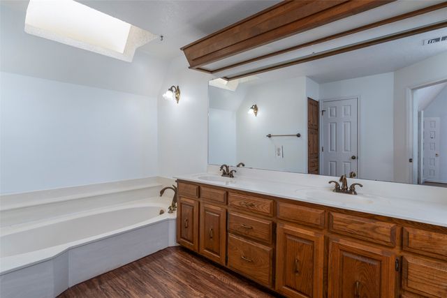 1308 Clover Hill Road, Mansfield, TX 76063