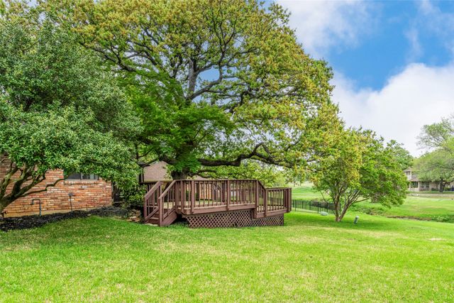 1308 Clover Hill Road, Mansfield, TX 76063