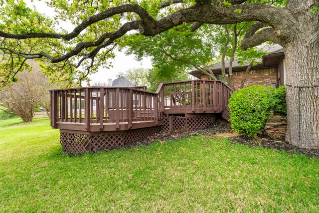 1308 Clover Hill Road, Mansfield, TX 76063