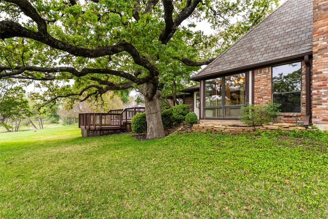 1308 Clover Hill Road, Mansfield, TX 76063