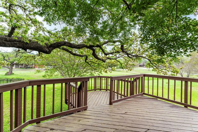 1308 Clover Hill Road, Mansfield, TX 76063