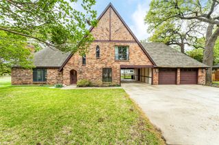 1308 Clover Hill Road, Mansfield, TX 76063
