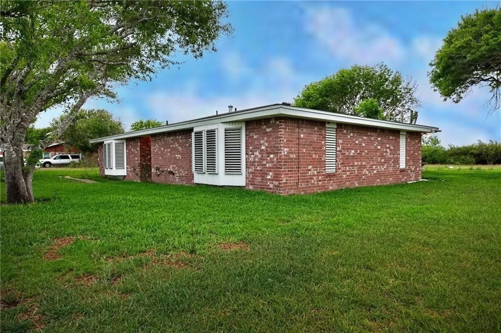 7692 Lang, Portland, TX 78374