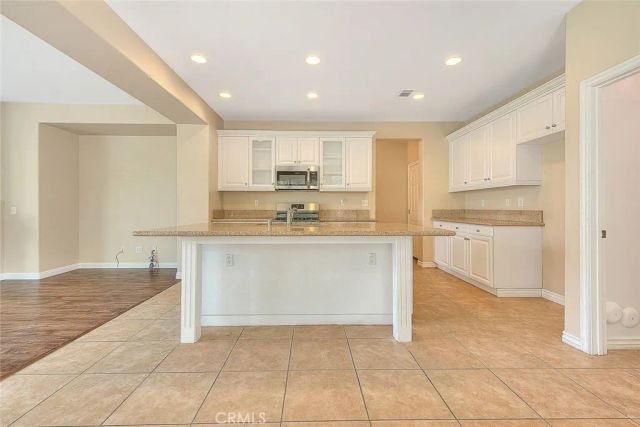 2907 Breezy Meadow Circle, Corona, CA 92883