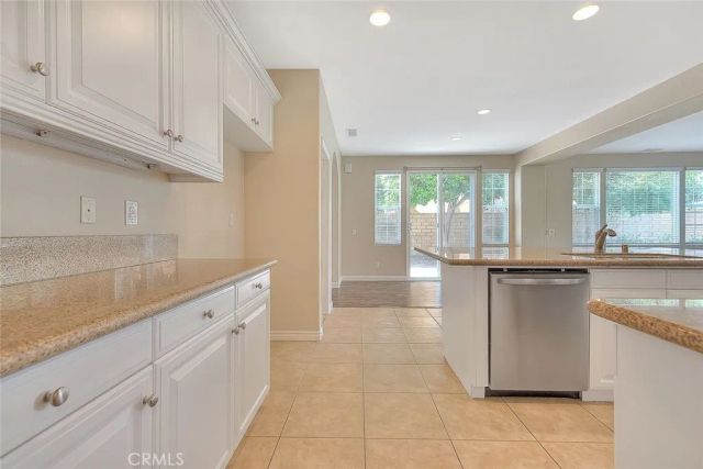 2907 Breezy Meadow Circle, Corona, CA 92883