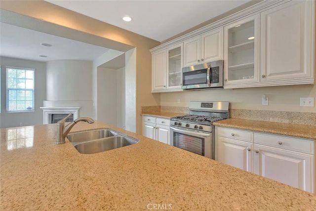 2907 Breezy Meadow Circle, Corona, CA 92883