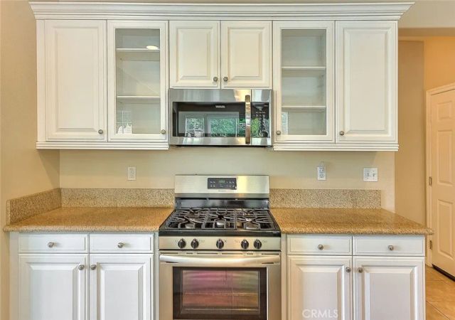 2907 Breezy Meadow Circle, Corona, CA 92883