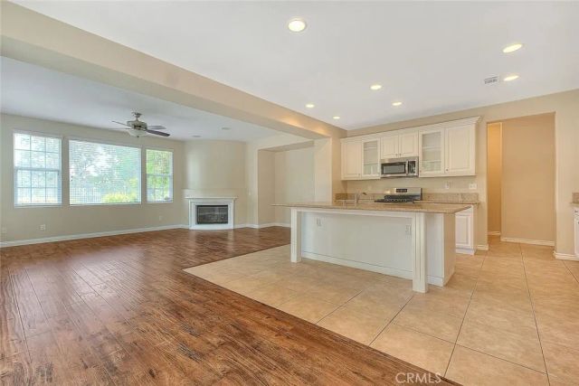 2907 Breezy Meadow Circle, Corona, CA 92883