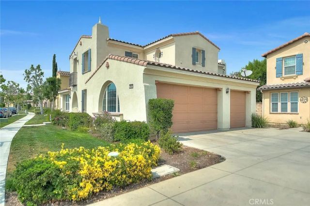 2907 Breezy Meadow Circle, Corona, CA 92883