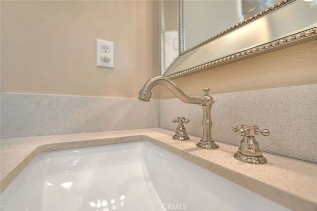 2907 Breezy Meadow Circle, Corona, CA 92883