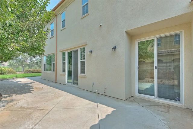 2907 Breezy Meadow Circle, Corona, CA 92883