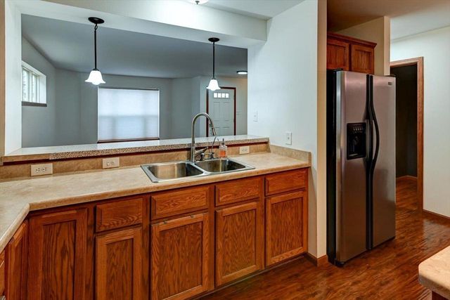 1462 Wild Iris Street, Sun Prairie, WI 53590