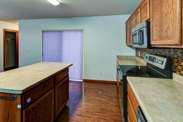 1462 Wild Iris Street, Sun Prairie, WI 53590