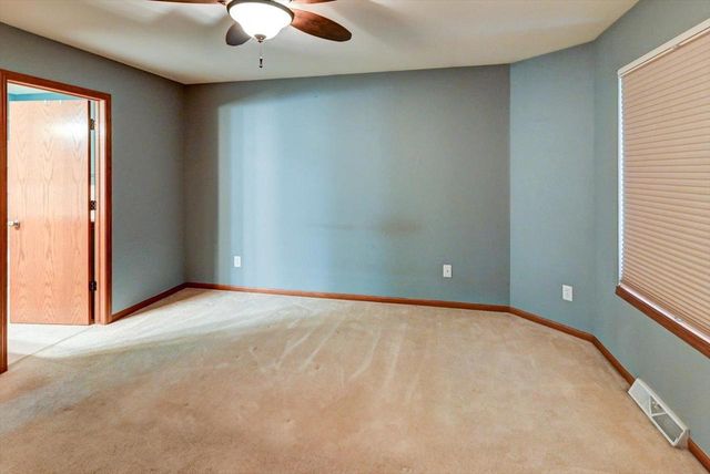 1462 Wild Iris Street, Sun Prairie, WI 53590