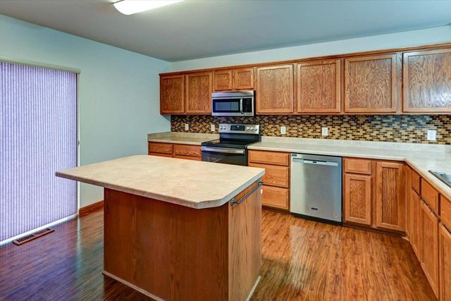 1462 Wild Iris Street, Sun Prairie, WI 53590
