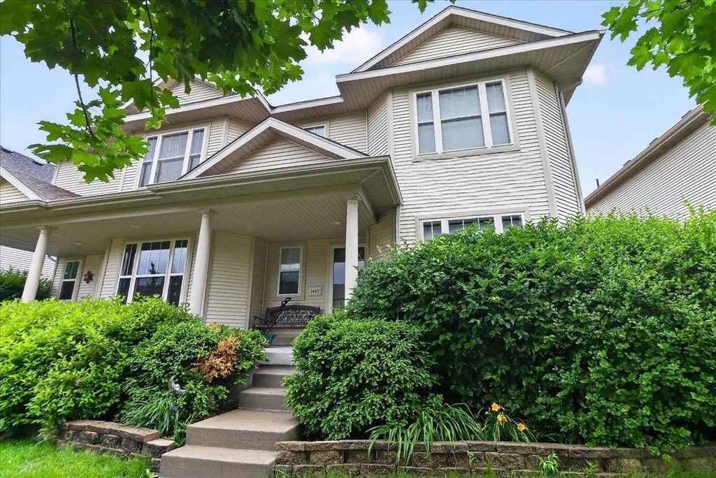 1462 Wild Iris Street, Sun Prairie, WI 53590