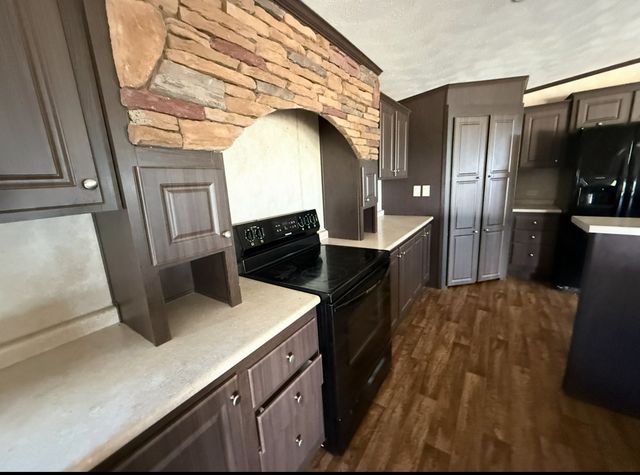 221 Farmhouse Road, Springtown, TX 76082