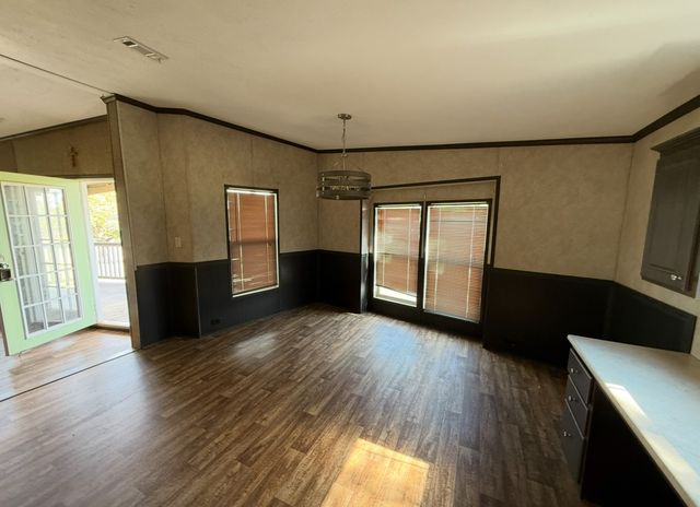 221 Farmhouse Road, Springtown, TX 76082