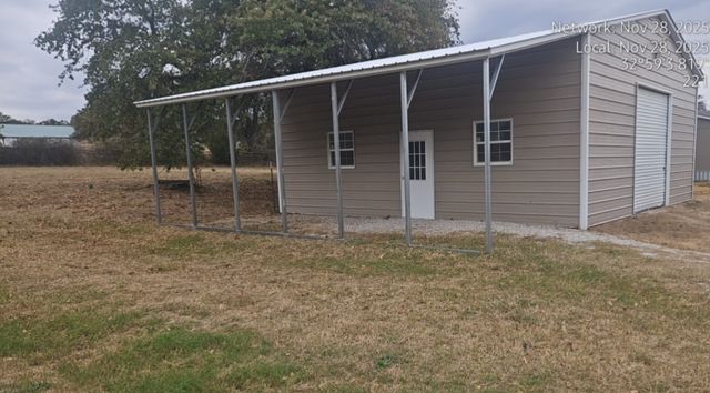 221 Farmhouse Road, Springtown, TX 76082