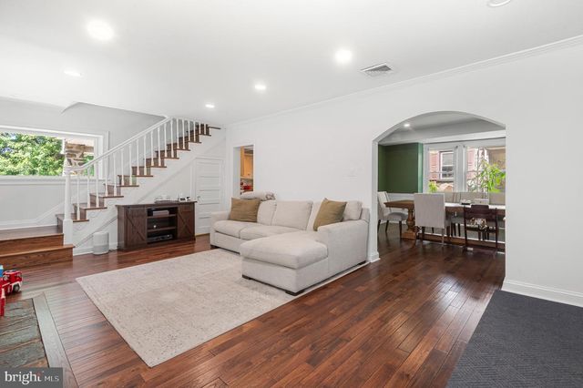 22 MAPLE AVE, Bala Cynwyd, PA 19004