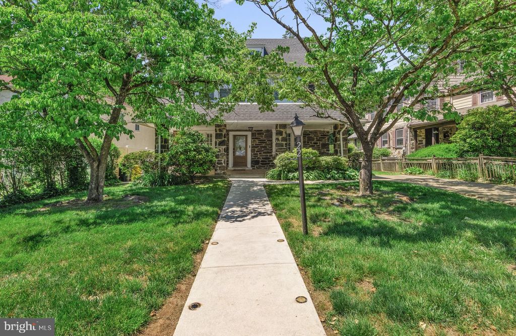 22 MAPLE AVE, Bala Cynwyd, PA 19004