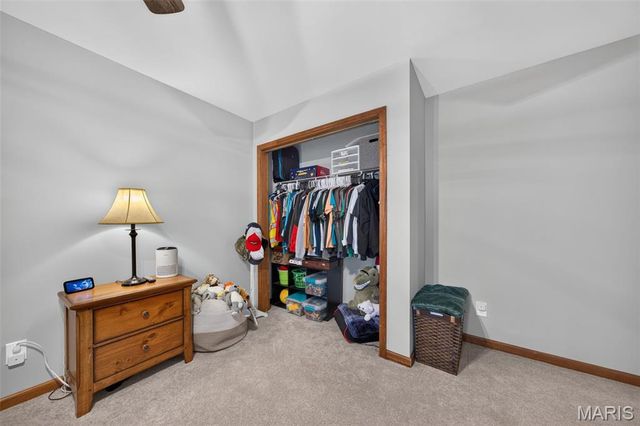 10 Woodleaf Court, St Paul, MO 63366
