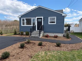 43 Abby Lane, Shirley, NY 11967