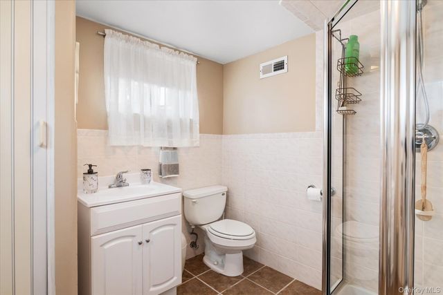 34 1st Avenue, Farmingdale, NY 11735