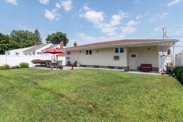 34 1st Avenue, Farmingdale, NY 11735