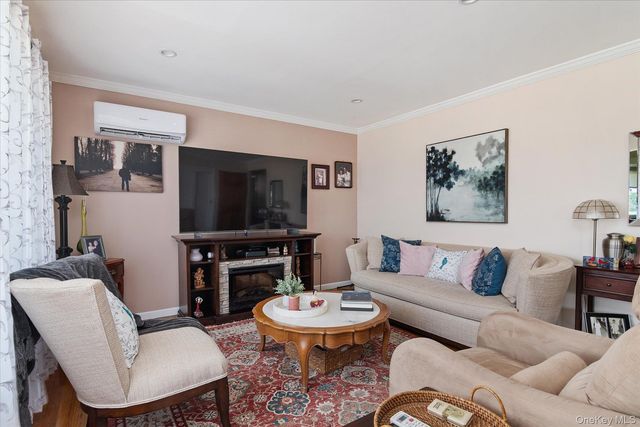 34 1st Avenue, Farmingdale, NY 11735