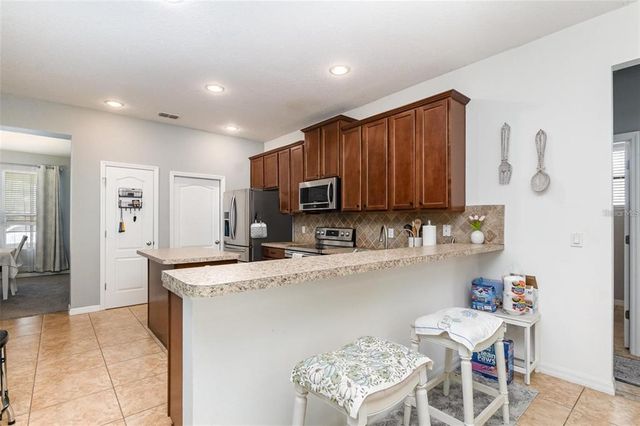 624 WOODS LANDING DRIVE, Minneola, FL 34715