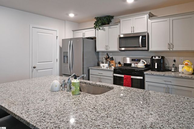 409 Palmerston Drive, Piedmont, SC 29673