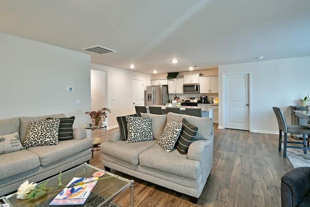 409 Palmerston Drive, Piedmont, SC 29673