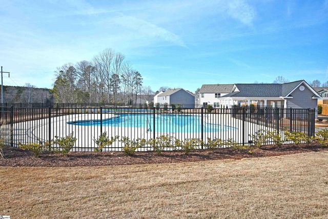 409 Palmerston Drive, Piedmont, SC 29673
