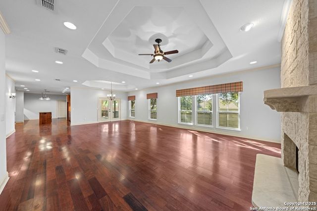 100 E St. Andrews Loop, Kerrville, TX 78028