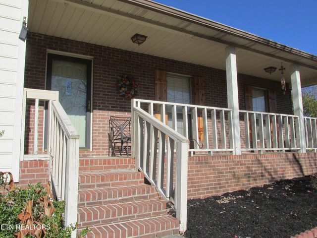 3045 ShadowBrook Drive, Maryville, TN 37803