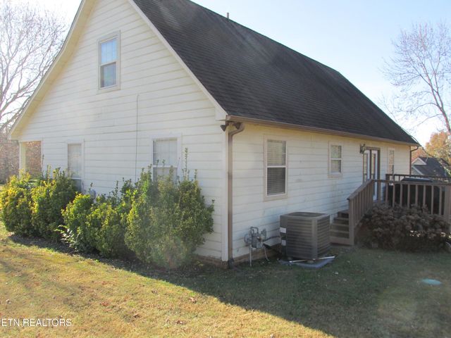 3045 ShadowBrook Drive, Maryville, TN 37803