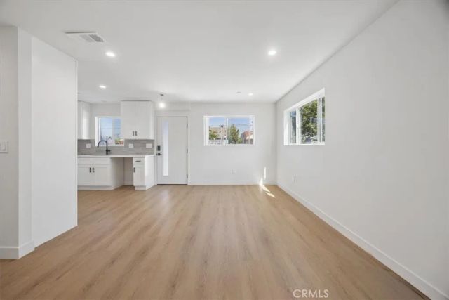 1154 W 67th, Los Angeles, CA 90044