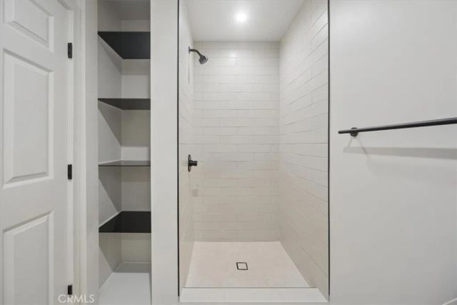 1154 W 67th, Los Angeles, CA 90044