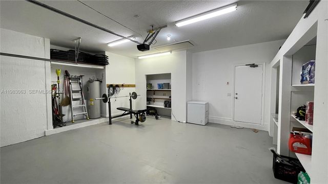11581 SW 10th Court, Pembroke Pines, FL 33025