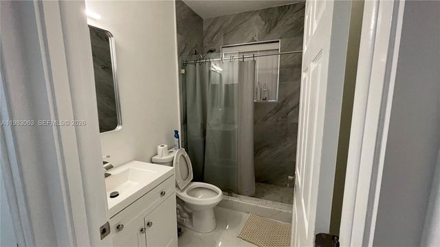 11581 SW 10th Court, Pembroke Pines, FL 33025