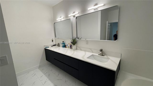 11581 SW 10th Court, Pembroke Pines, FL 33025