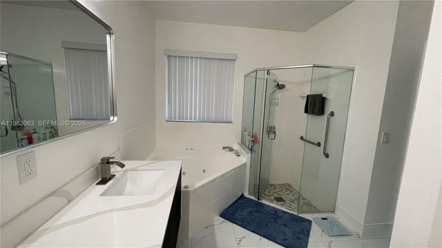 11581 SW 10th Court, Pembroke Pines, FL 33025