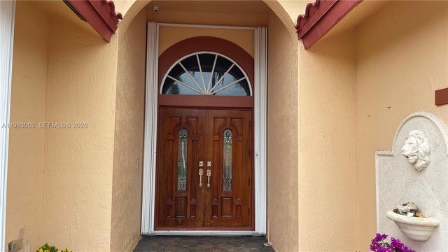 11581 SW 10th Court, Pembroke Pines, FL 33025