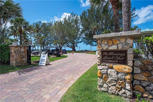 1950 Gulf Shore BLVD N # 309, Naples, FL 34102