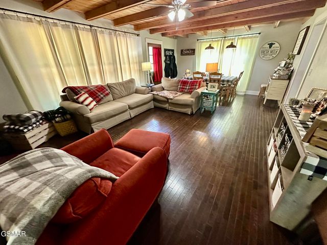 506 Wier Farm Way, Pigeon Forge, TN 37863