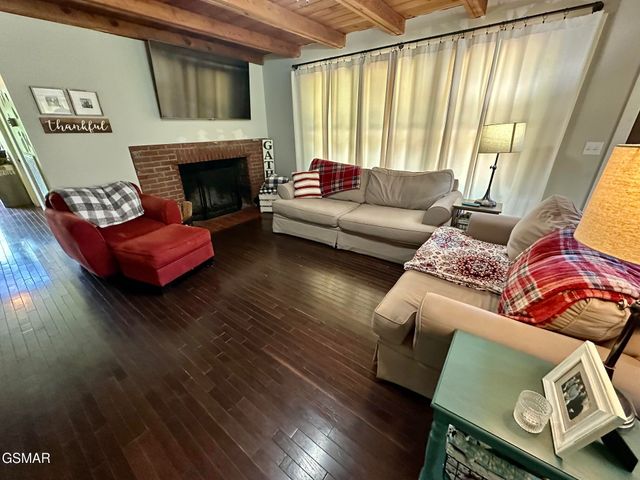 506 Wier Farm Way, Pigeon Forge, TN 37863