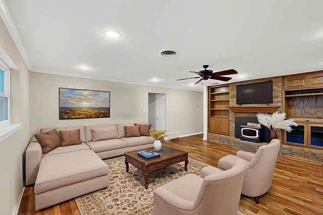 1505 Cedar Ridge Terrace, Euless, TX 76039