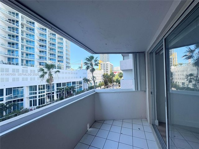 505 NE 30th St 505, Miami, FL 33137