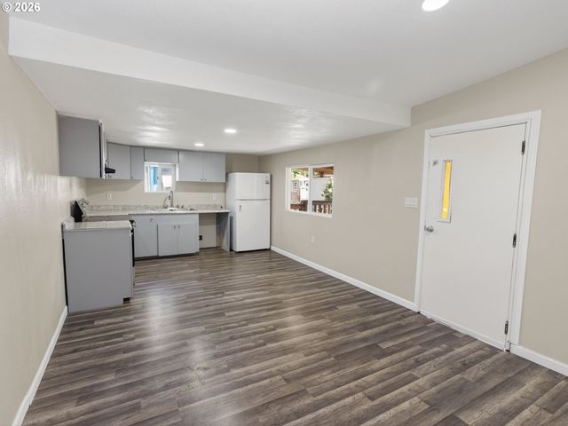10405 Sw Denney Rd 31, Beaverton, OR 97008